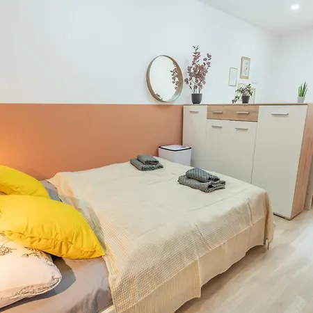 Apartamento 2br - 1 - Elevator - Self Check-in Praga